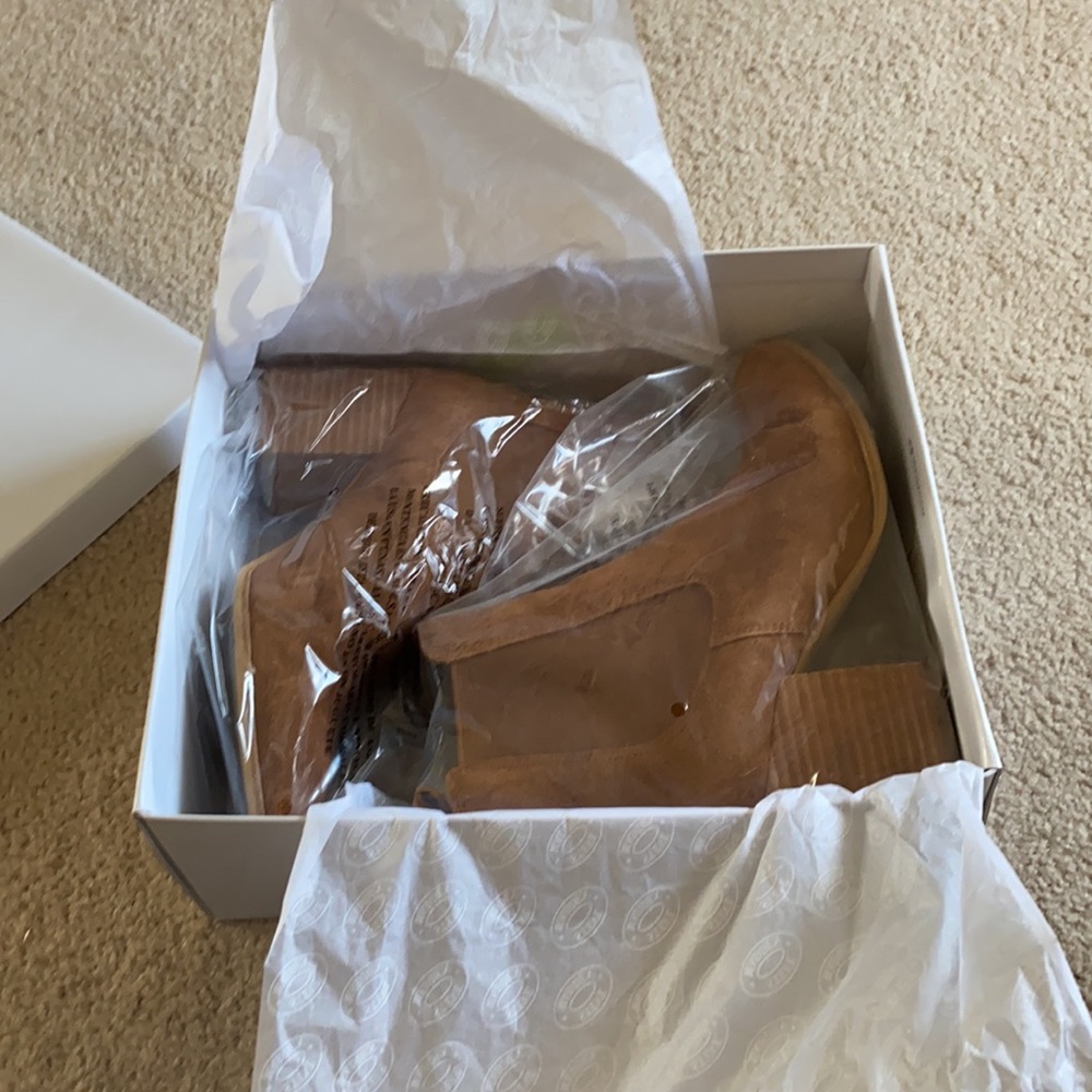 Steve Madden seude tan boots size 7.5 - Picture 7 of 9